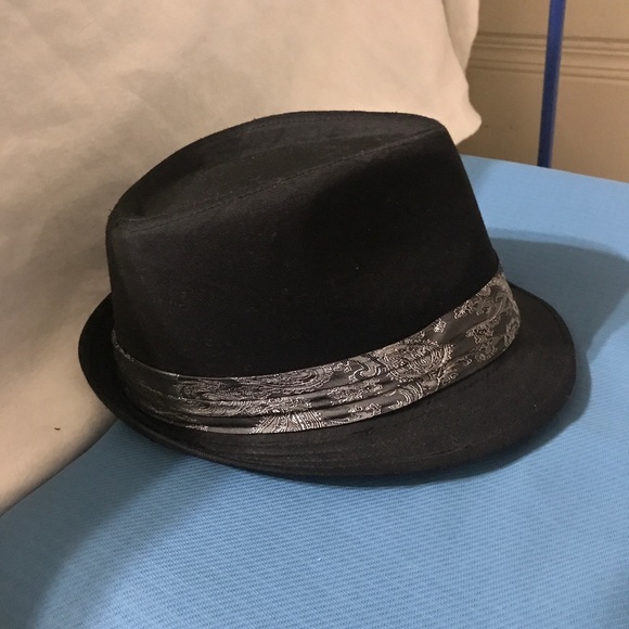 Hat - Picture 5 of 8